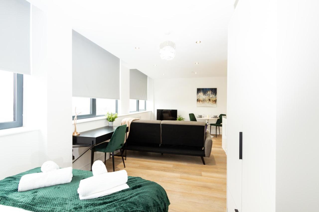 Stylish Studio Apt Overlooking Old Trafford Manchester Zewnętrze zdjęcie