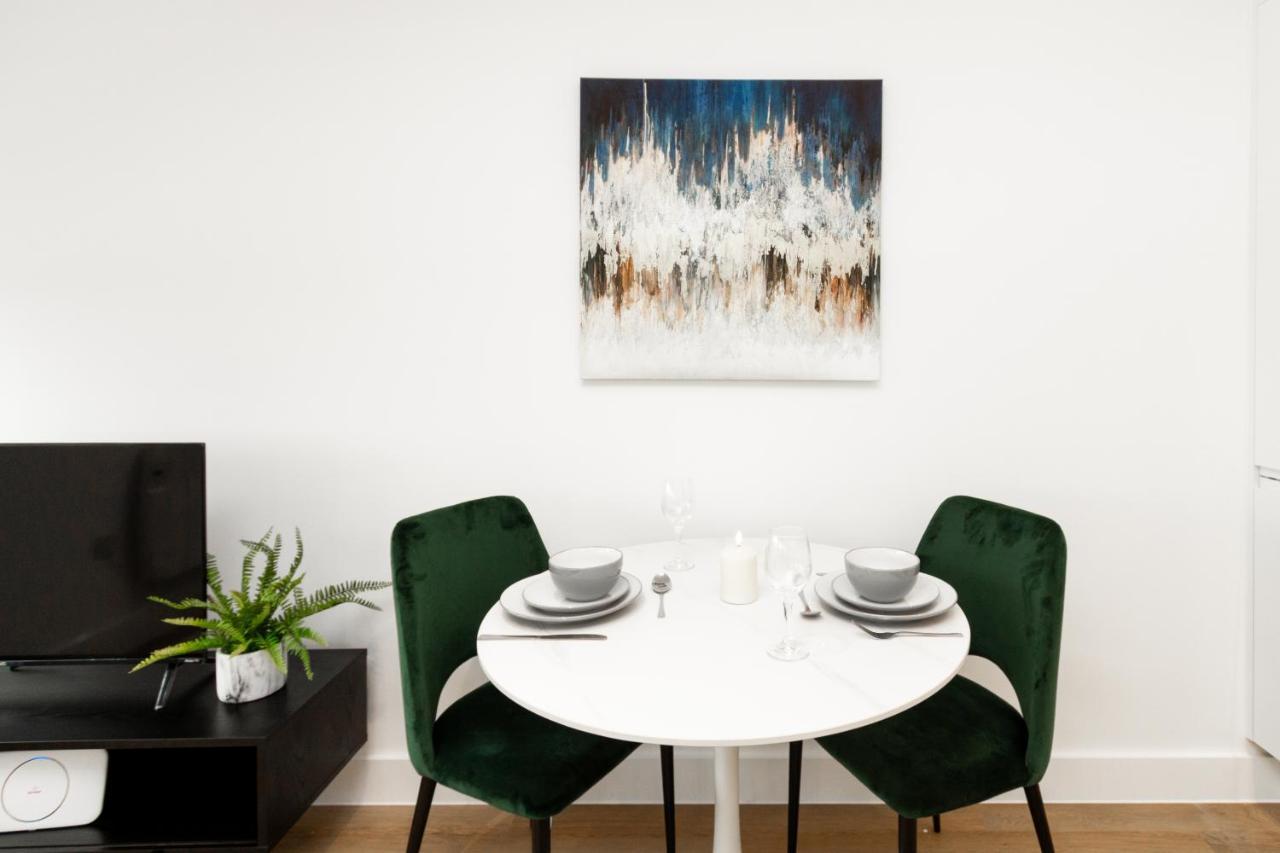 Stylish Studio Apt Overlooking Old Trafford Manchester Zewnętrze zdjęcie