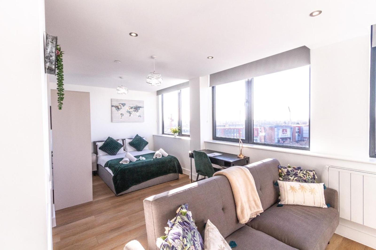 Stylish Studio Apt Overlooking Old Trafford Manchester Zewnętrze zdjęcie